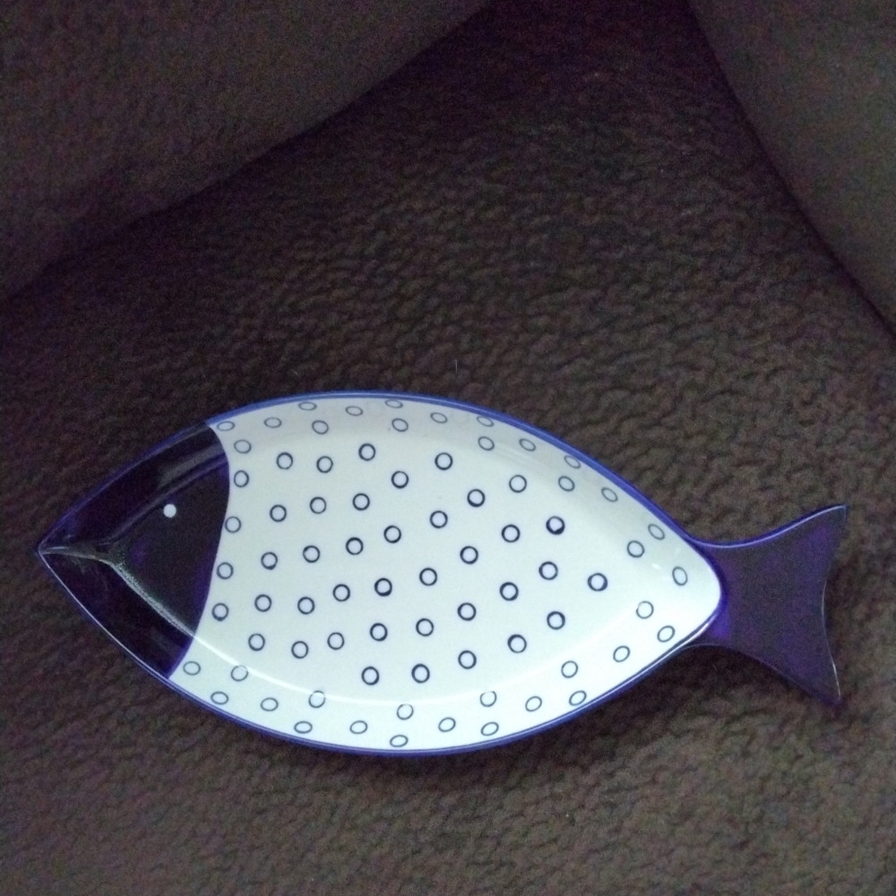Fish Shaped serving dish 14"